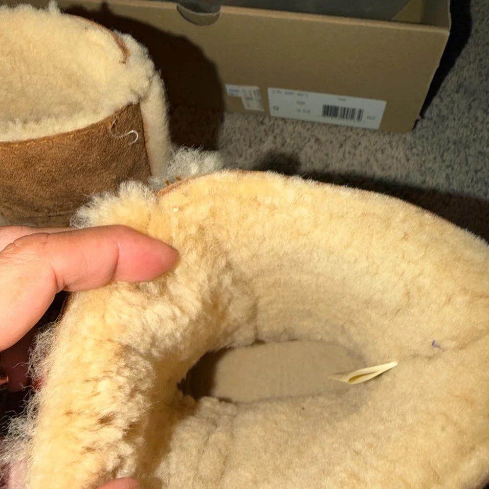 Like New Worn Once UGG Women's Mid-Calf Shearling Boots in Chestnut Brown - Picture 9 of 15